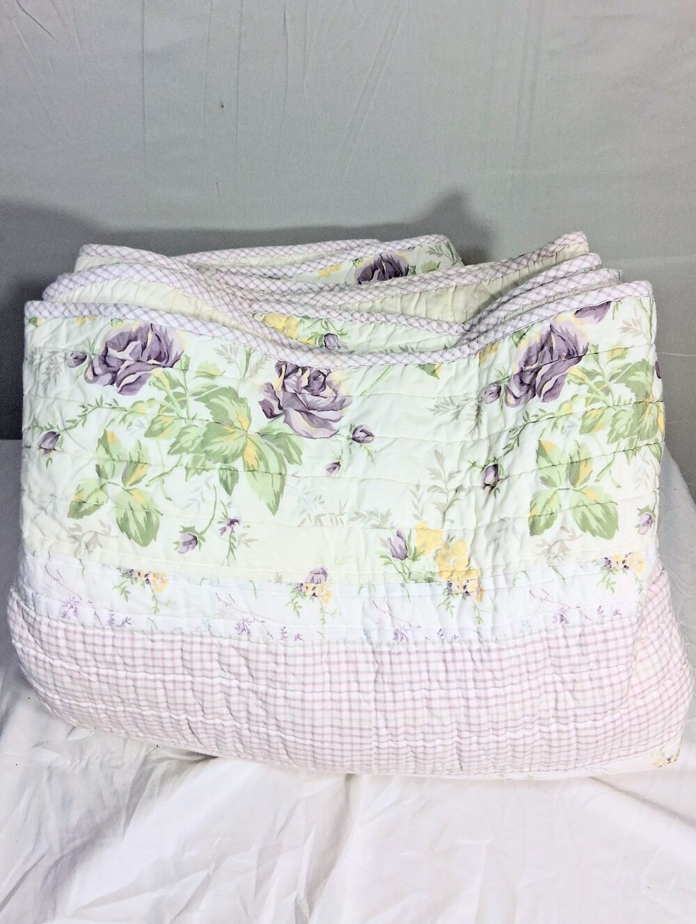 Floral "102" X 90" Vintage Shabby Chic Lavender and Yellow Geometric Quilt - Picture 15 of 16